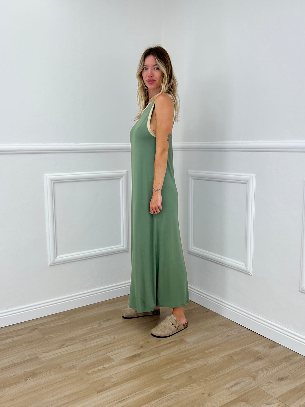 Abito Smanicato Profili Lurex 24408 Verde