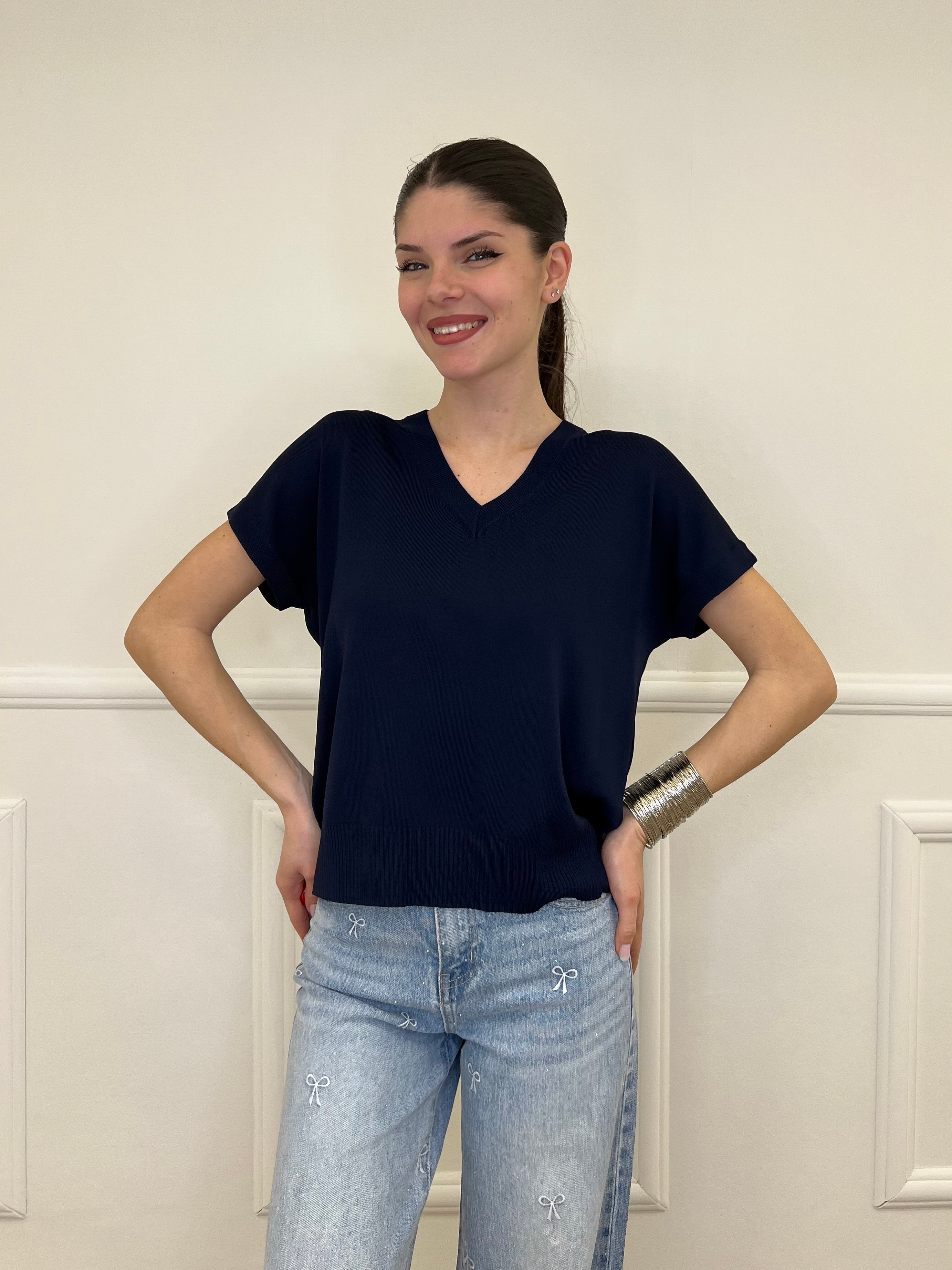 Maglia in Viscosa Scollo V 6269