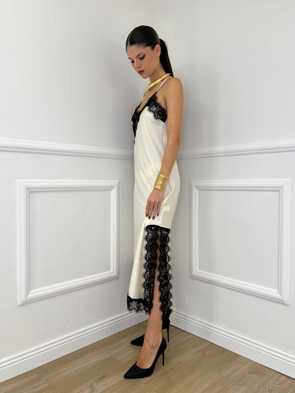 Abito Asimmetrico Pizzo 19690 Panna