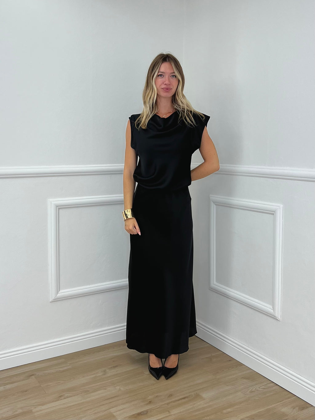 Blusa Satin Scollo Morbido 2548 Nero