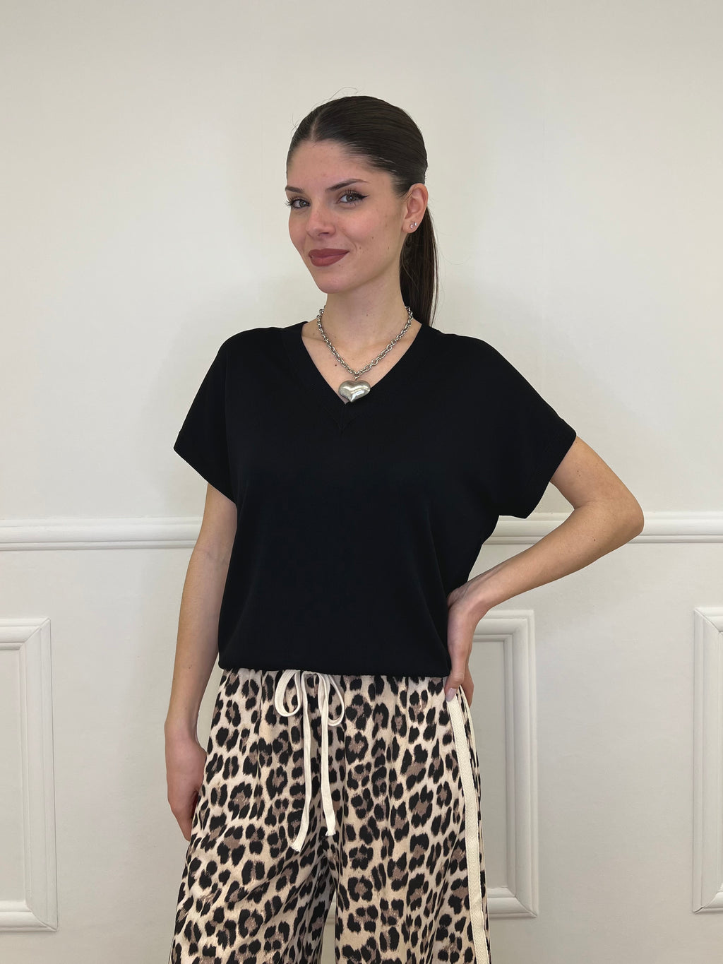 Maglia in Viscosa Scollo V 6269