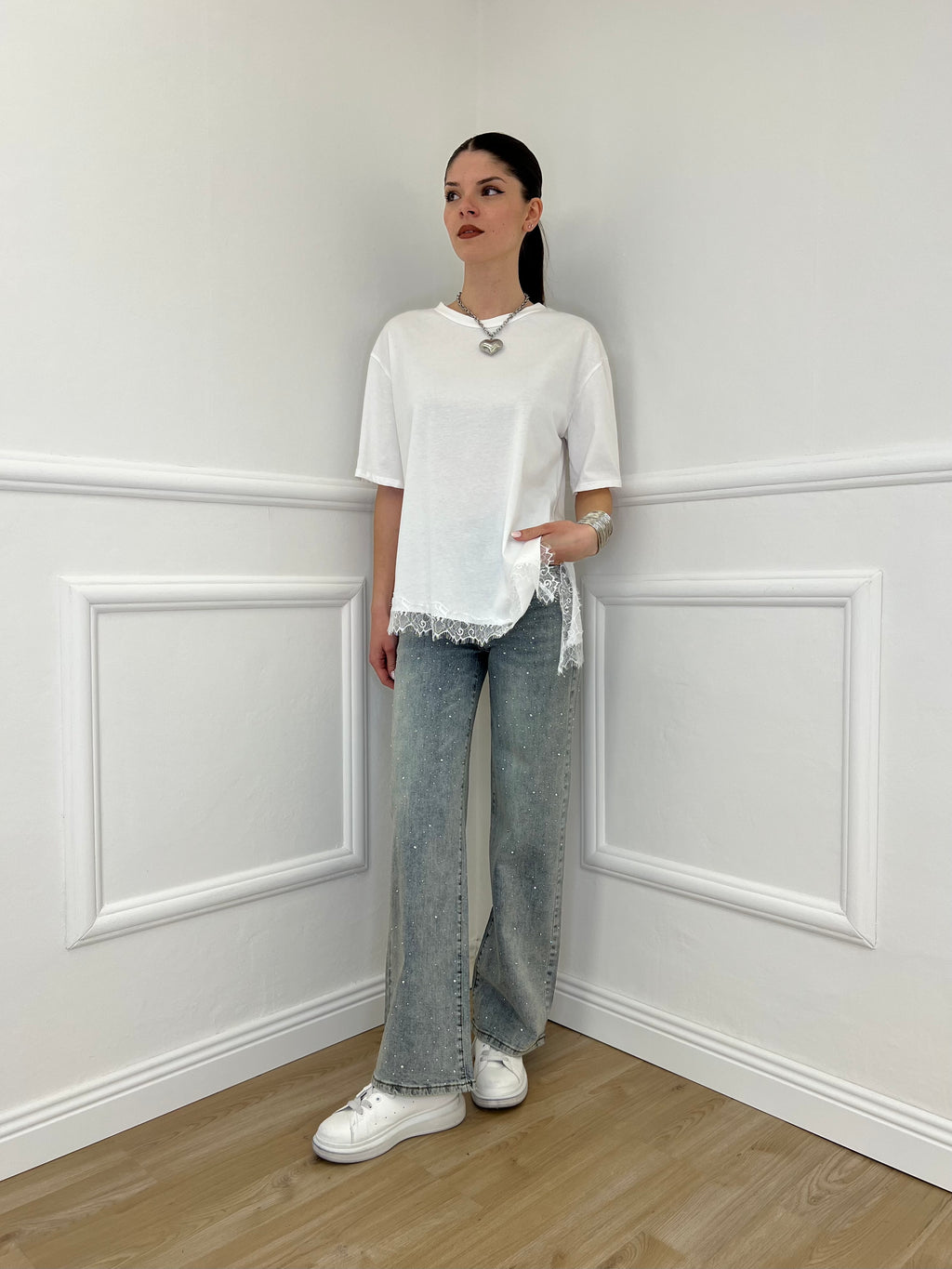 T-shirt Asimmetrica Con Pizzo 2824 Bianco