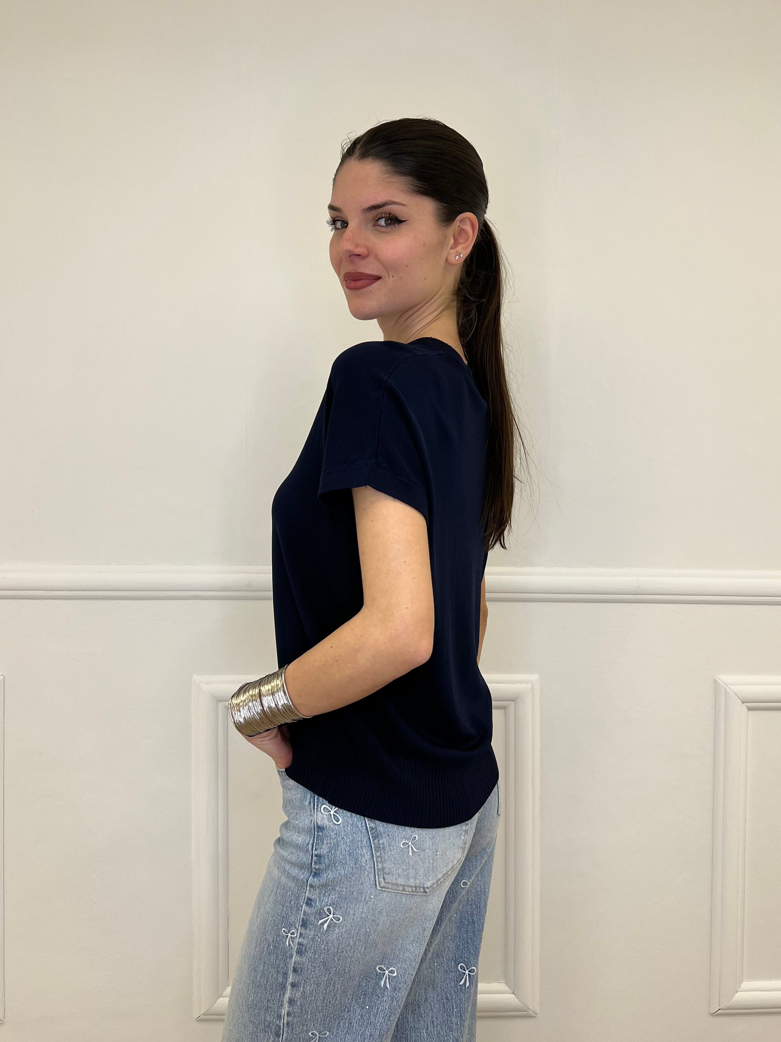 Maglia in Viscosa Scollo V 6269