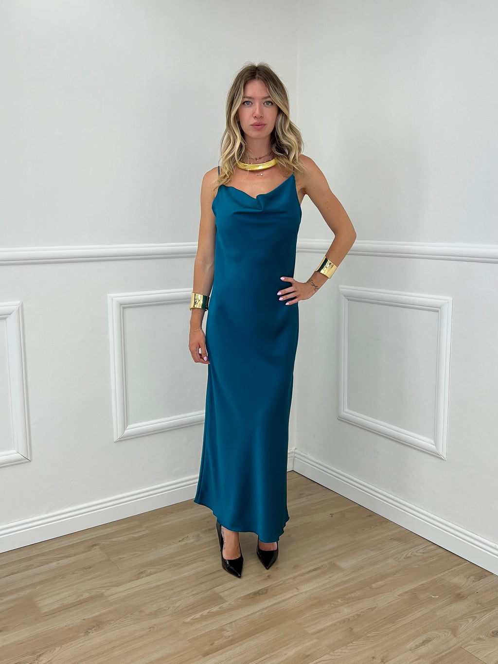 Vestito Satinato Con Scollo Morbido 1502 Ottanio