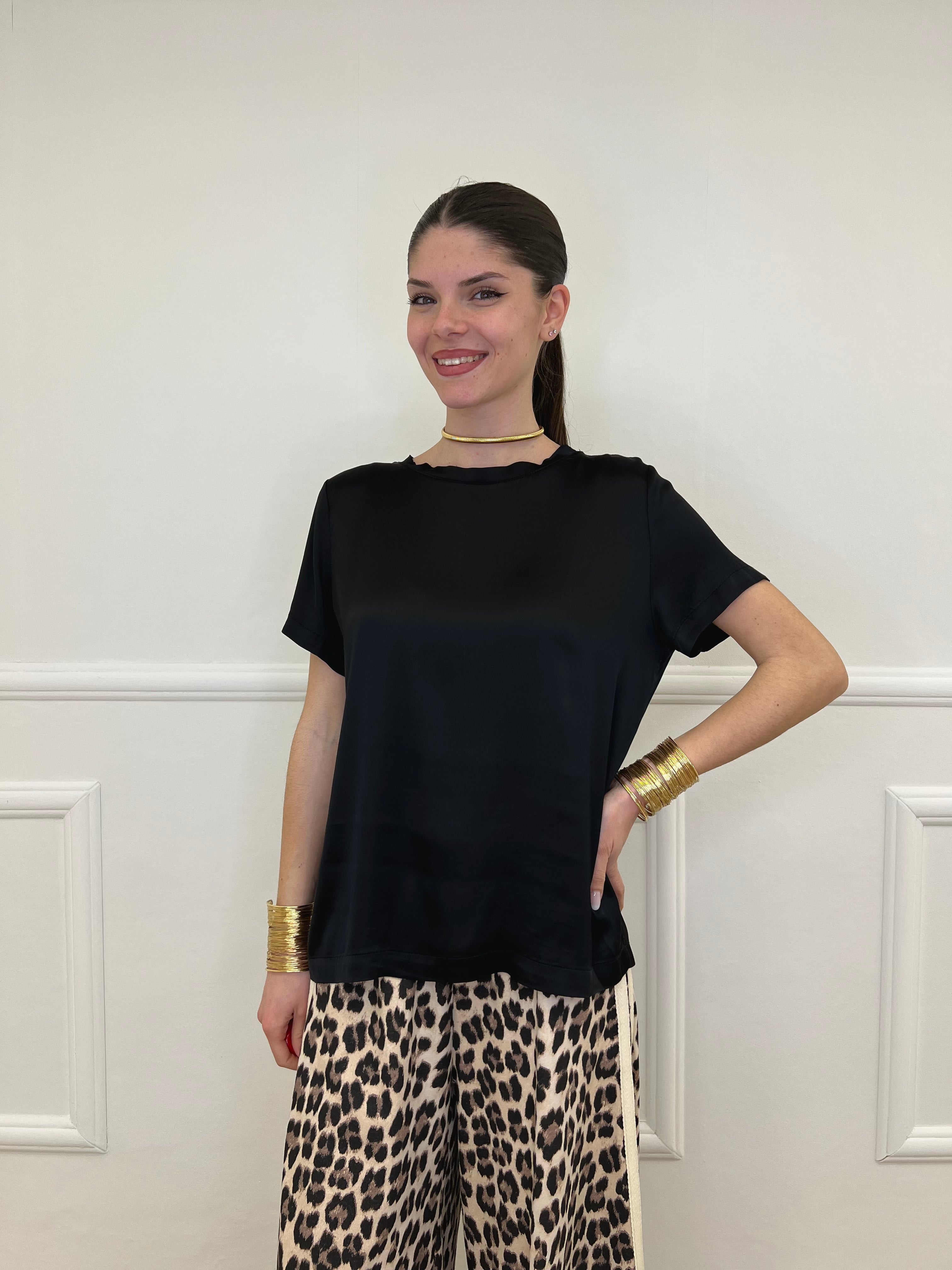 Maglietta In Raso Di Viscosa 82008 Nero