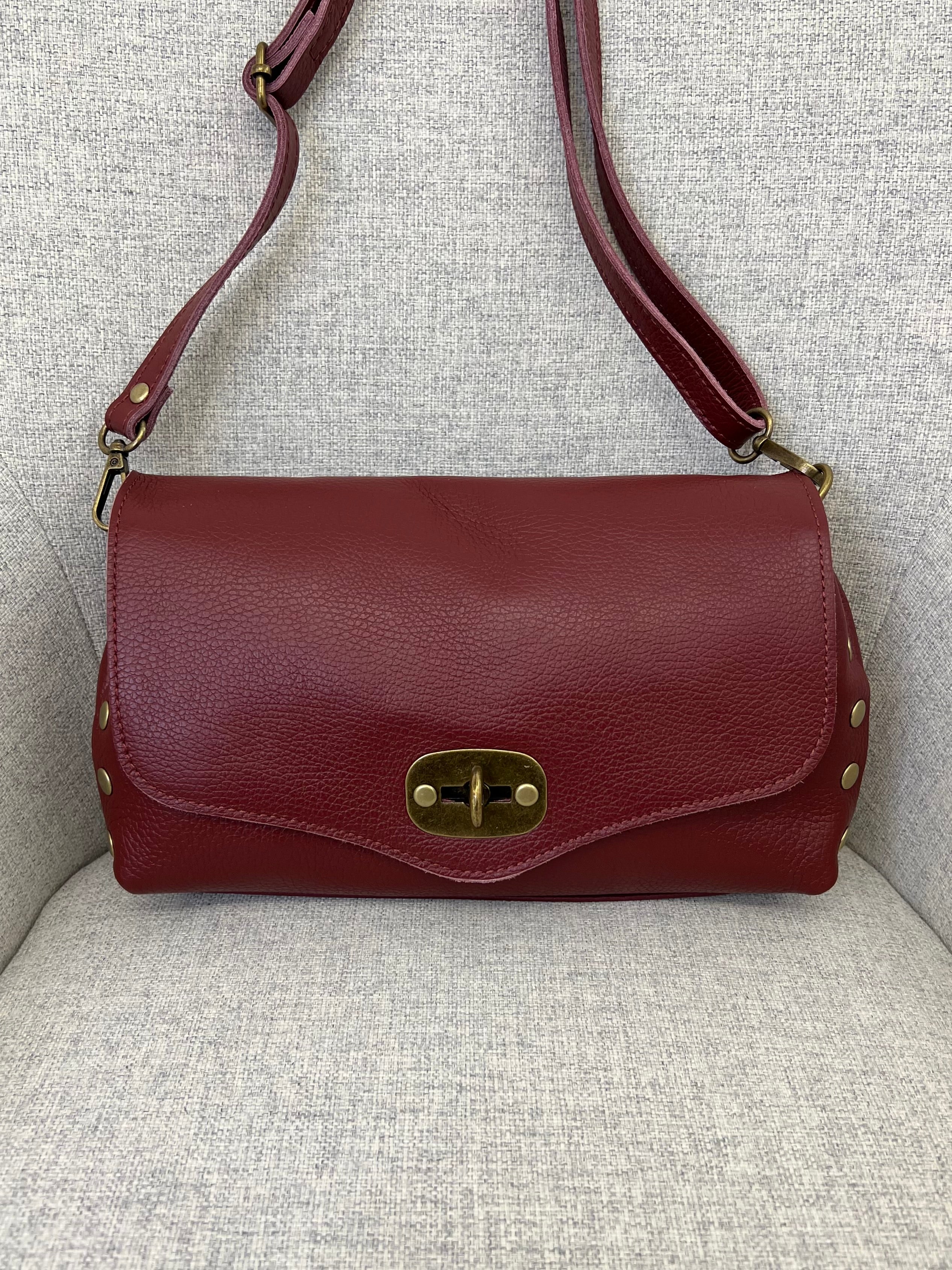 Borsa Baguette Vera Pelle Borchie VPB001
