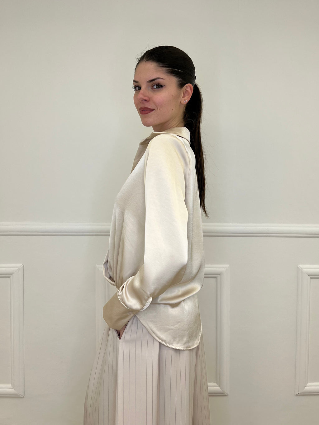 Blusa In Satin Con Spalline 10277 Beige