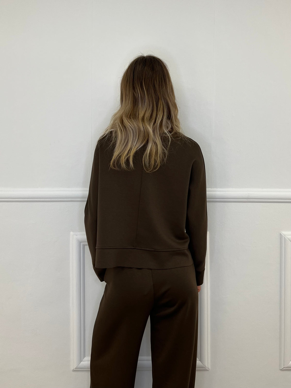 Tuta Oversize Girocollo D27629 Marrone