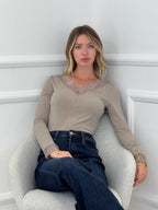 Maglia Scollo a V Ultralight con Cashmere e Pizzo