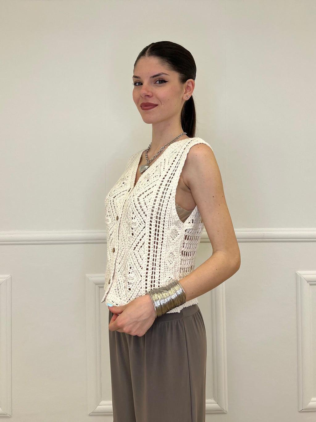 Gilet Traforato Ricami e Paillettes 32550 Ecru