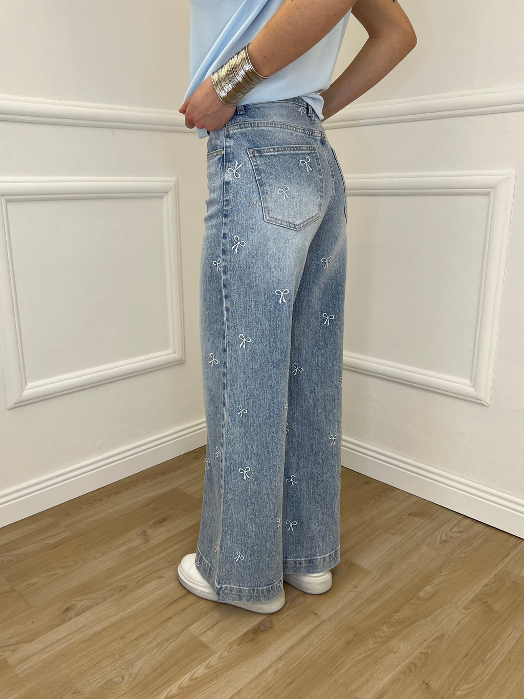 Jeans Con Fiocchi Ricamati e Strass 5354 Azzurro