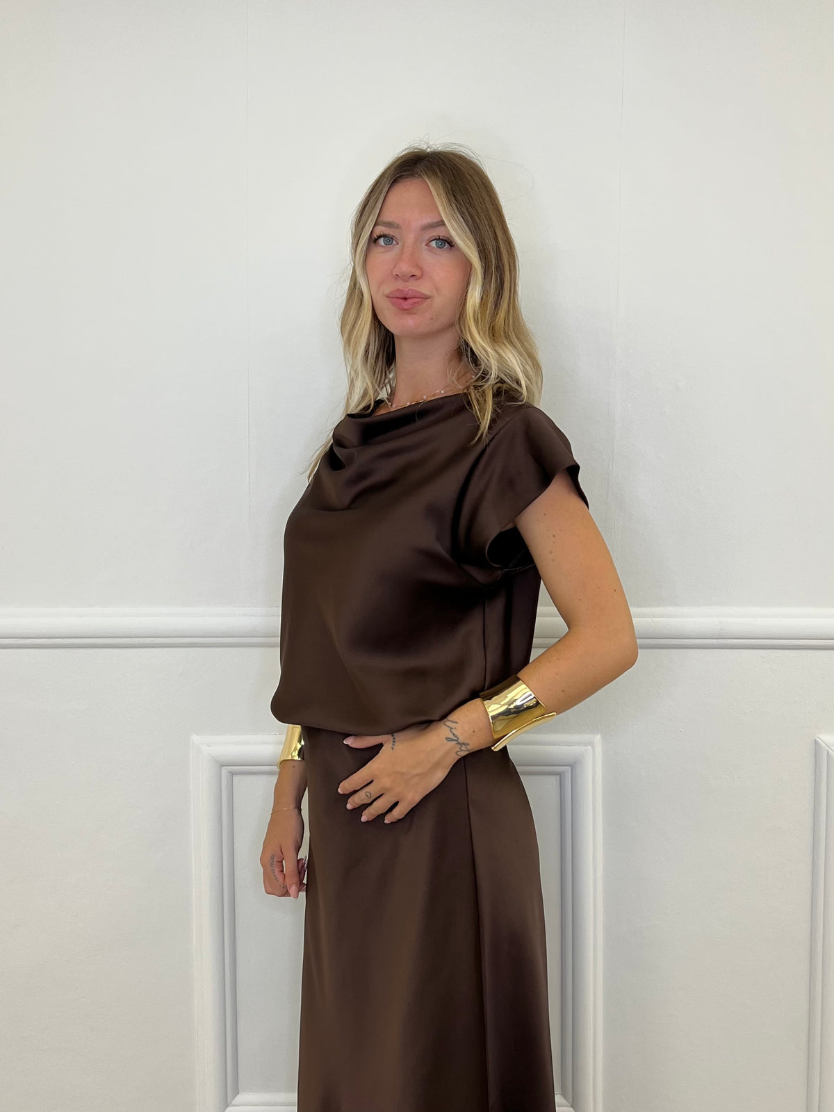 Blusa Satin Scollo Morbido 2548 Marrone