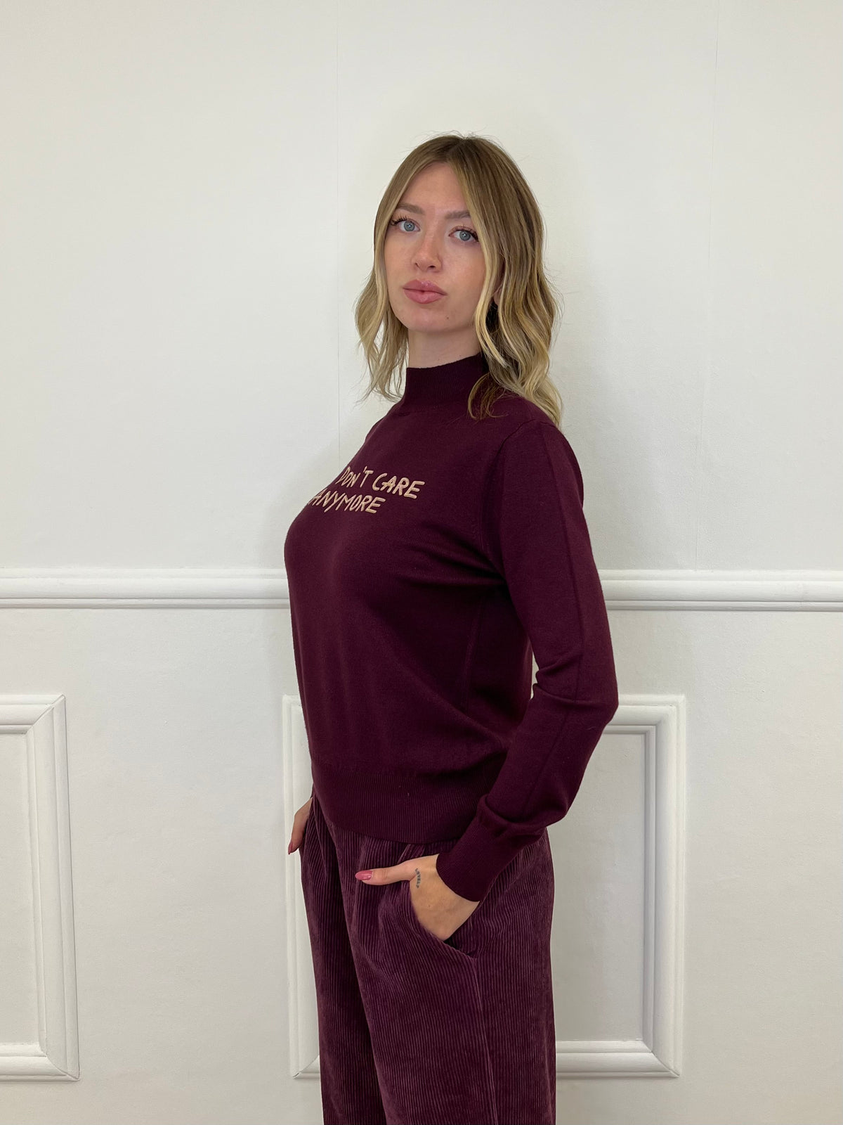 Maglia I Don't Care Anymore 5030 Burgundy