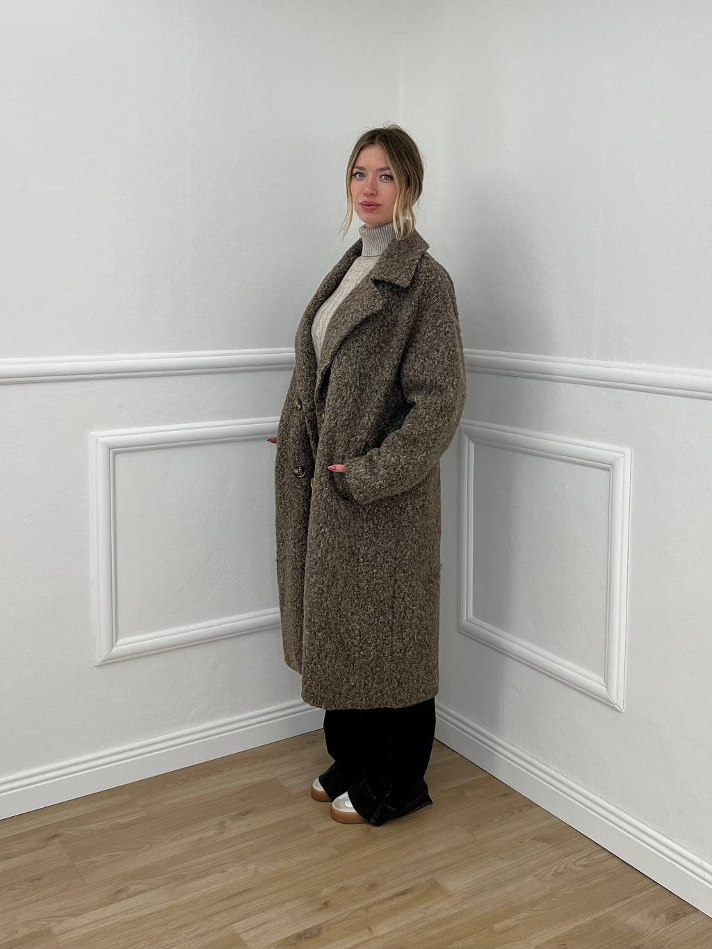Cappotto Doppiopetto Bouclè 6822 Taupe