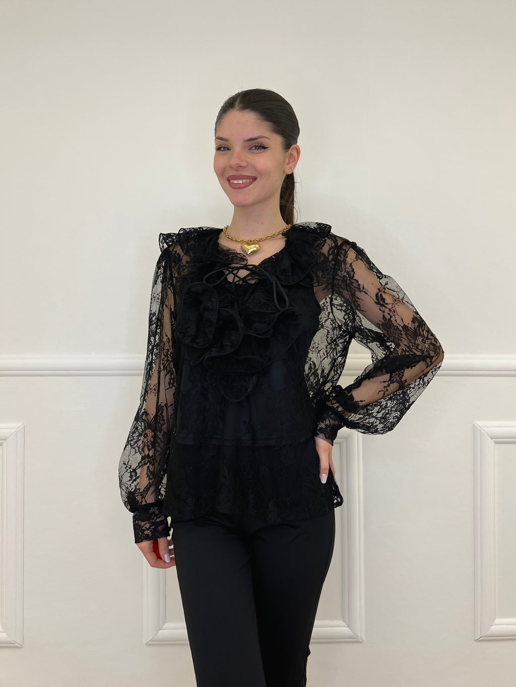 Twin Set Blusa in Pizzo Con Jabot e Sottoveste 7099 Nero