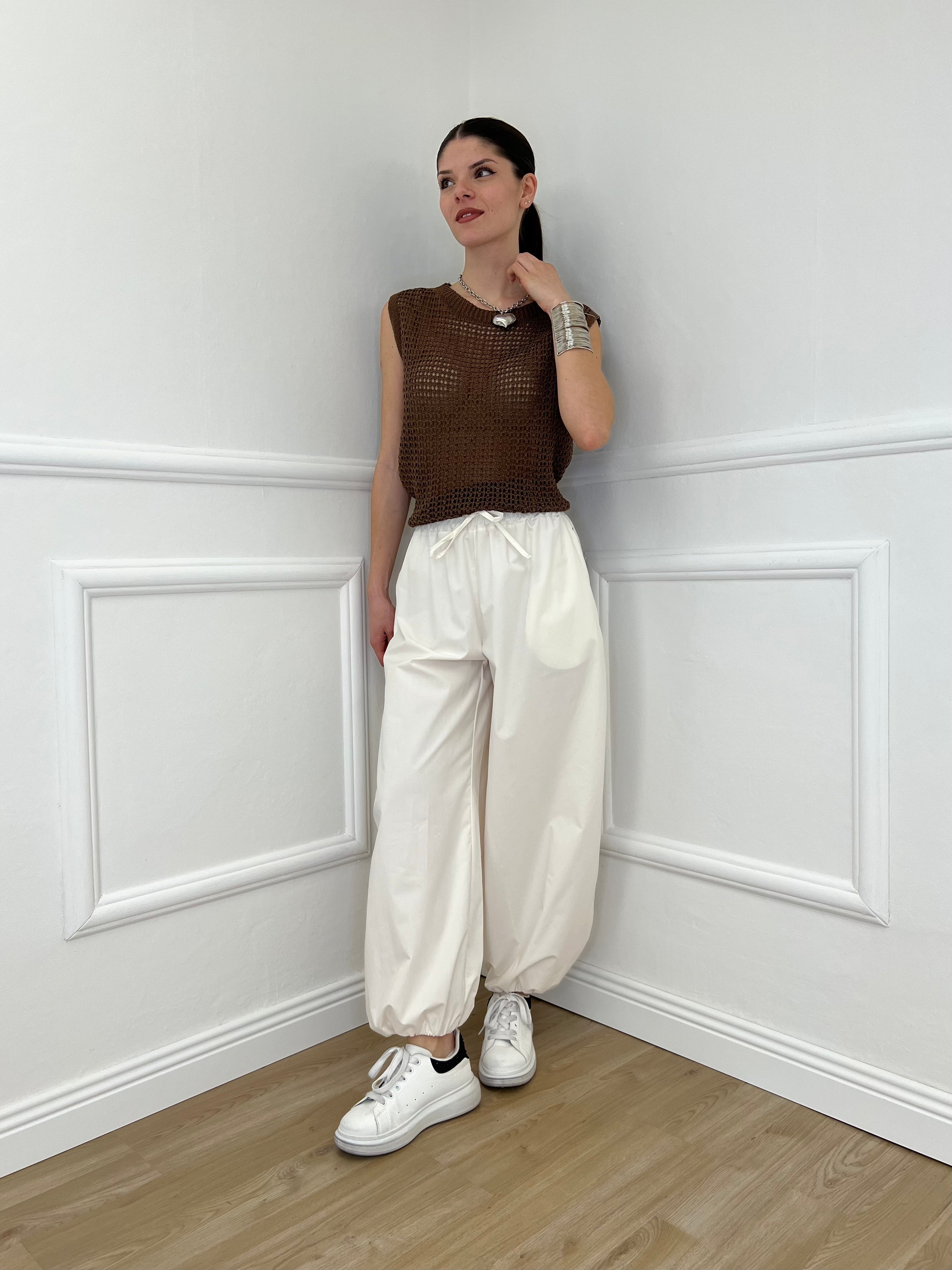 Maglia Smanicata Traforata 6972 Marrone
