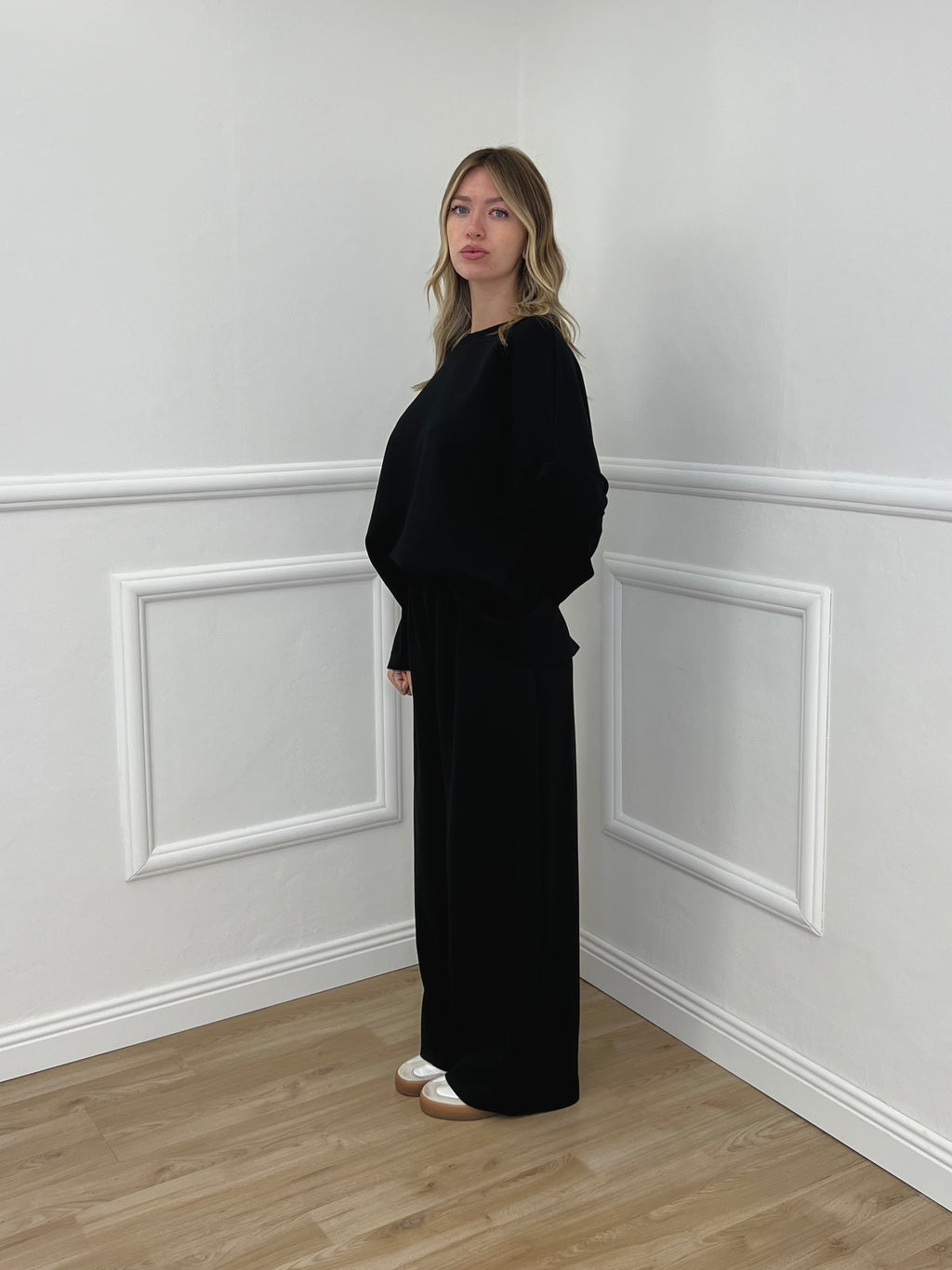 Tuta Over in Viscosa 3277 Nero