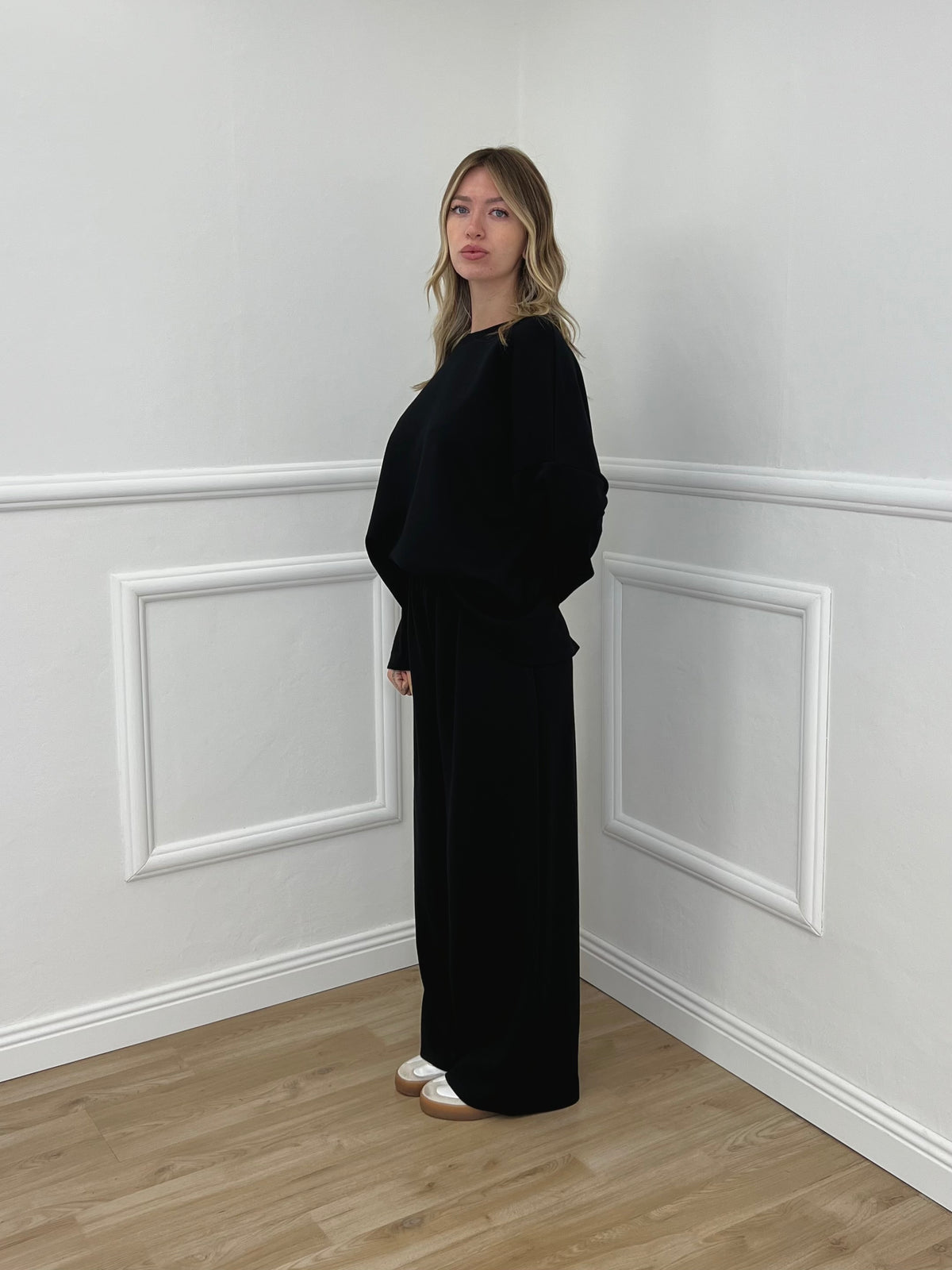 Tuta Over in Viscosa 3277 Nero