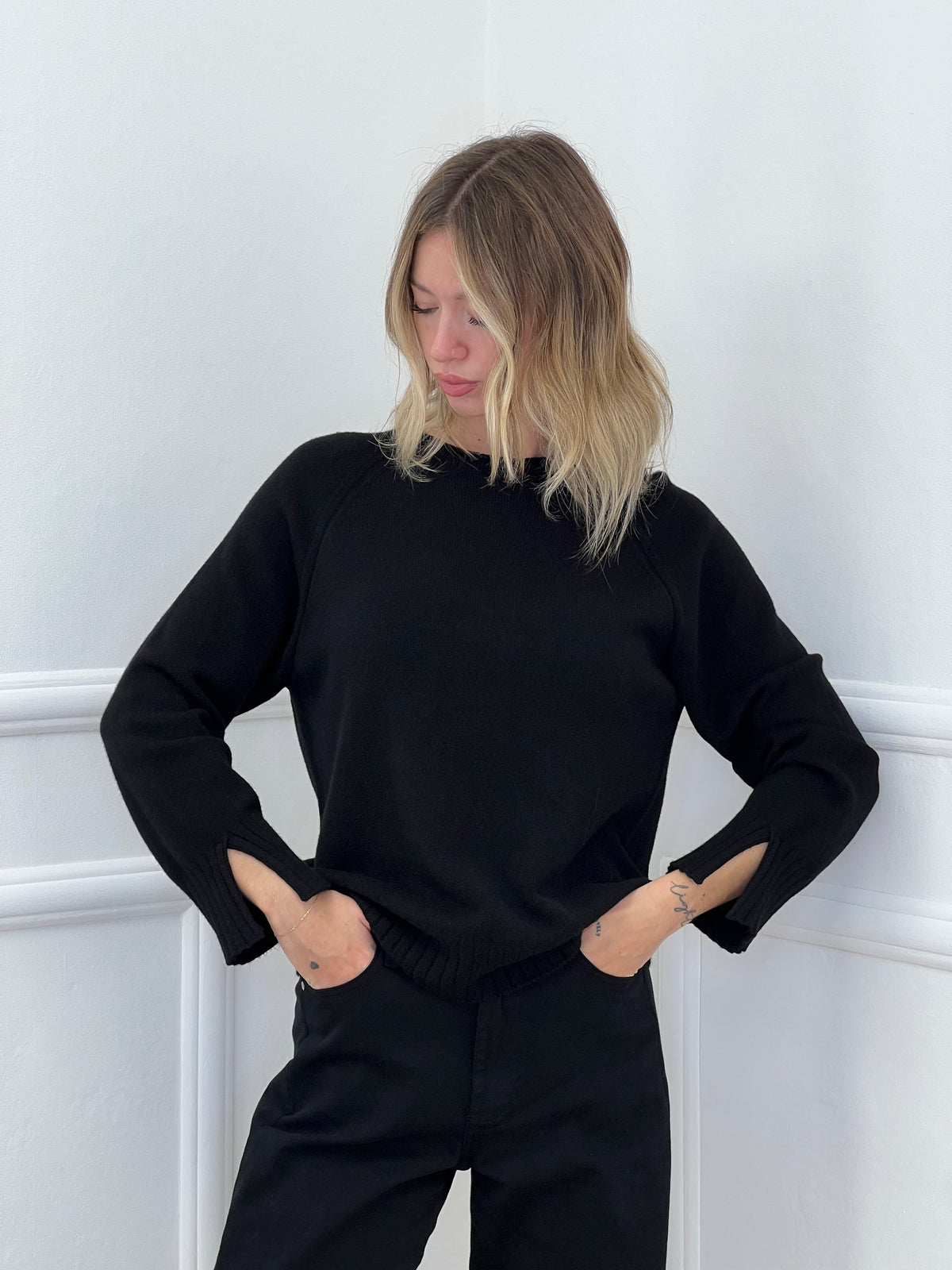 Maglia Polsini con Spacco 24160 Nero