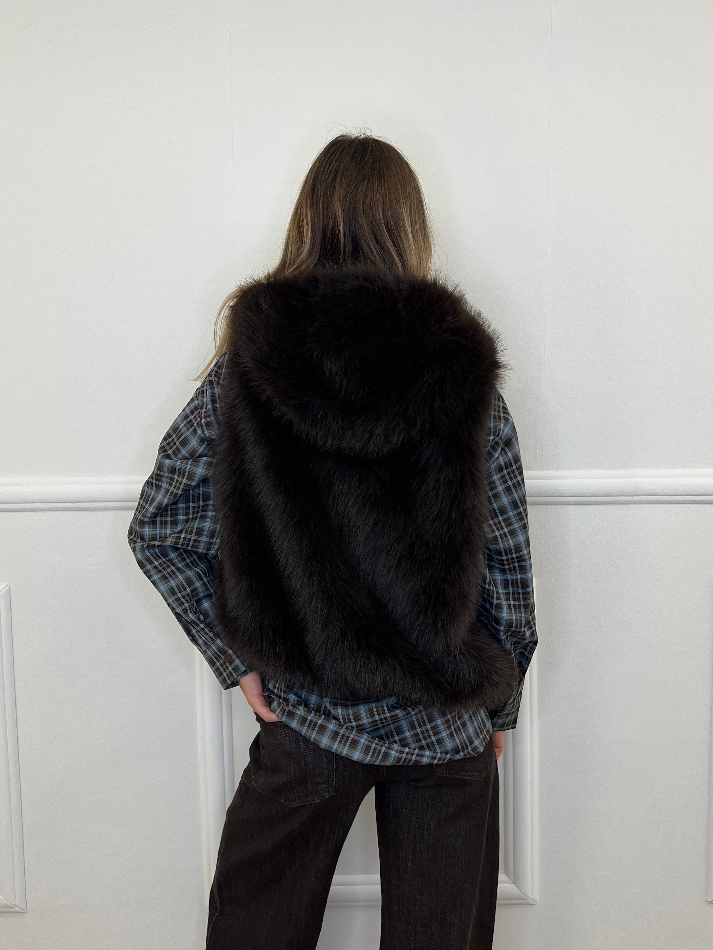 Pelliccia Smanicata Zip e Cappuccio 26003 Marrone