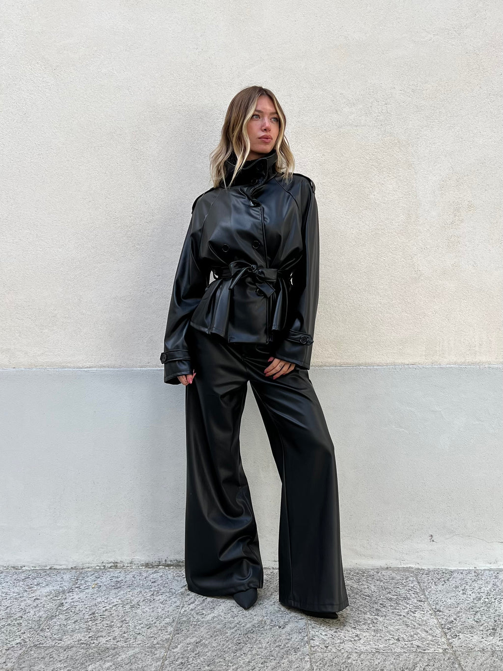 Trench Corto In Ecopelle 2610 Nero