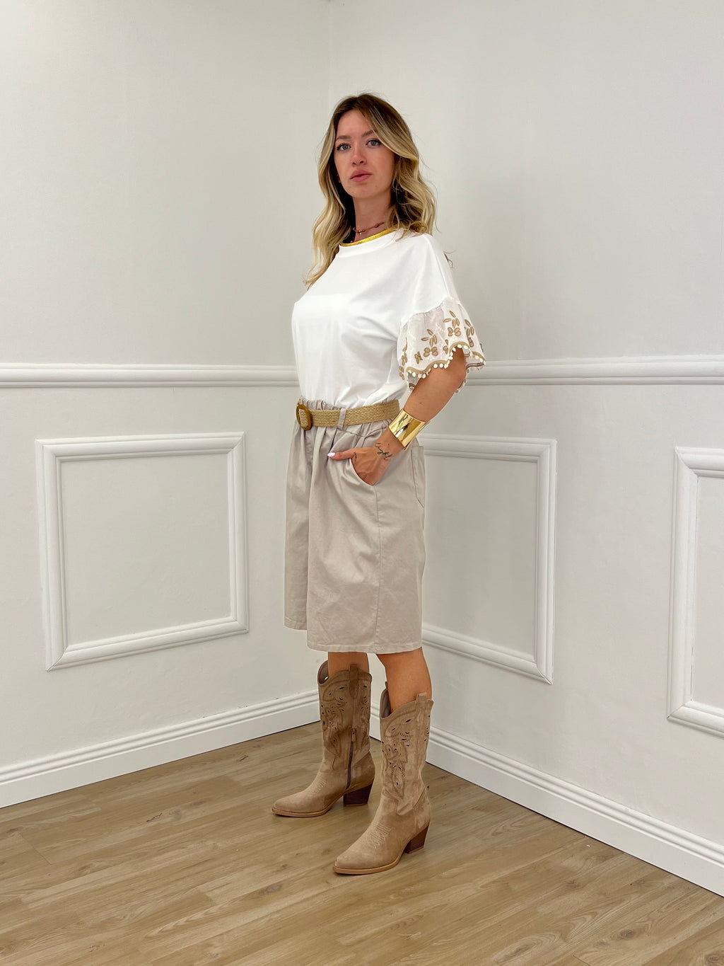 Bermuda In Cotone Con Cintura 81624 Ecru