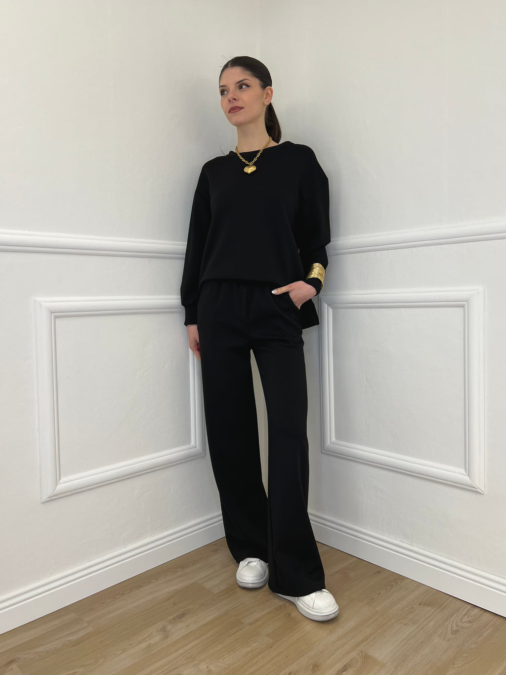 Tuta Over Girocollo 19143 Nero