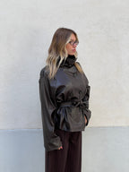 Trench Corto In Ecopelle 2610 Marrone