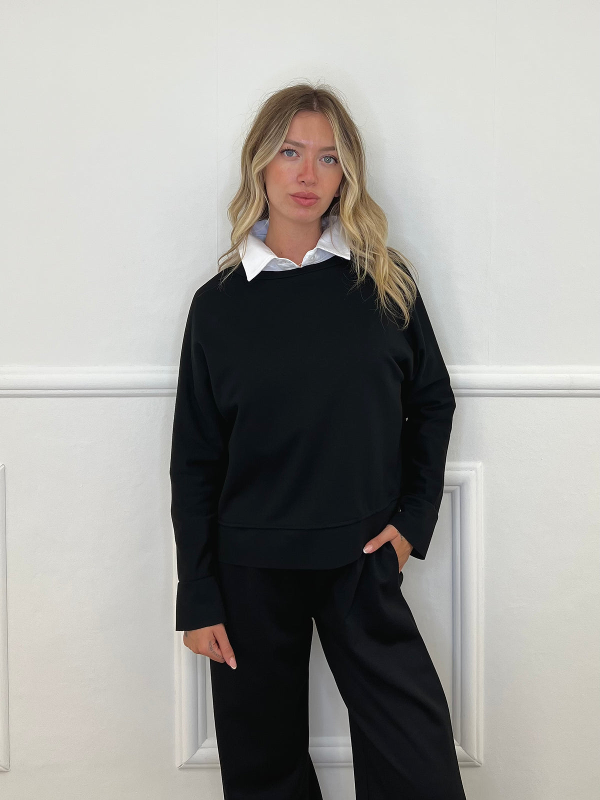 Tuta Oversize Girocollo D27629 Nero