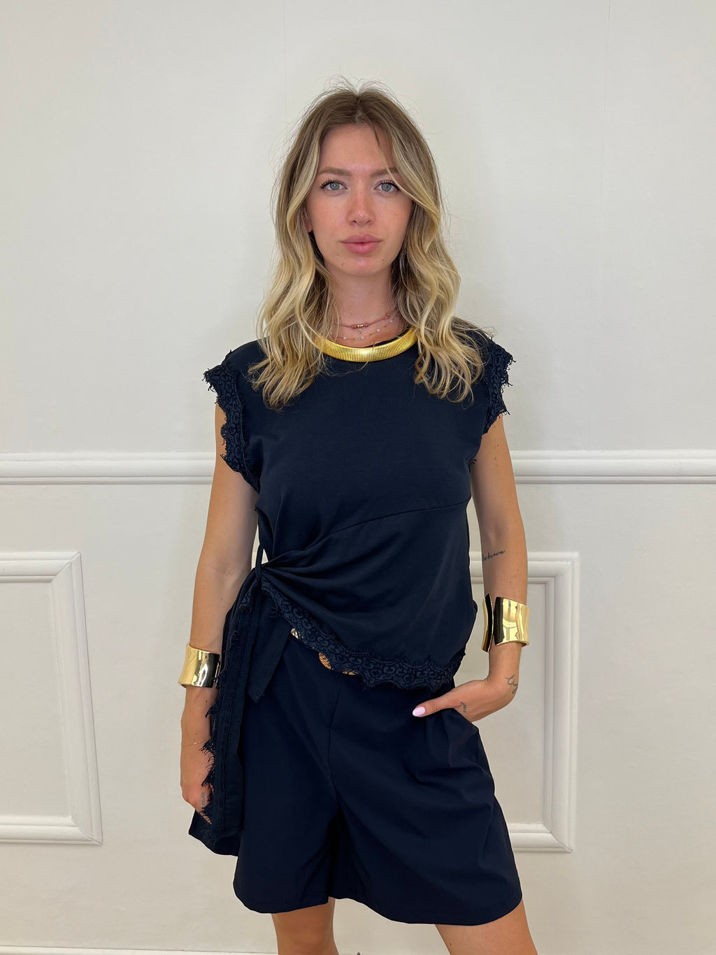 Maglia Con Pizzo e Nodo 8388 Blu