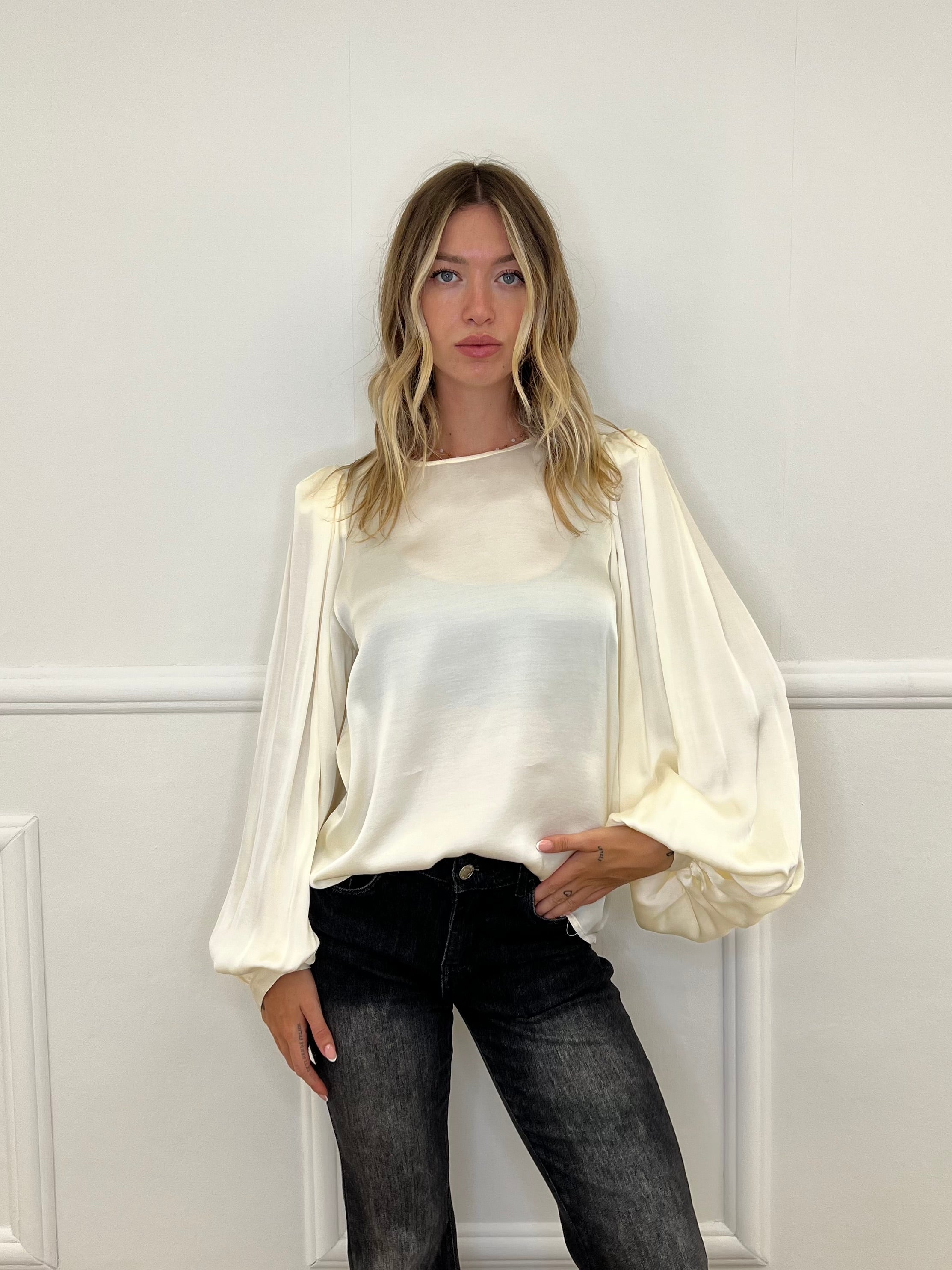 Blusa In Raso Lumina LD6110 Crema