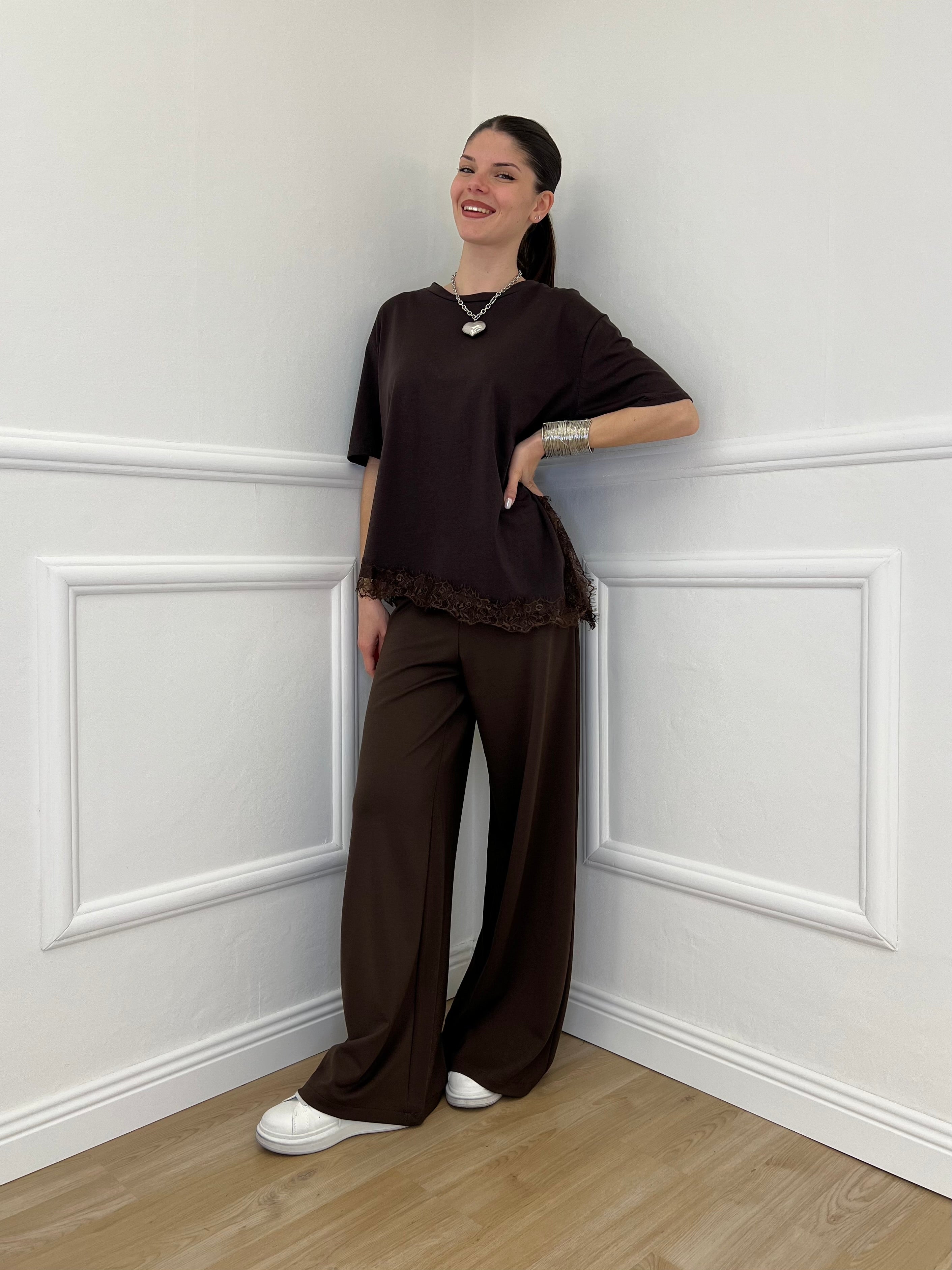 T-shirt Asimmetrica Con Pizzo 2824 Moro