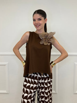 Maglia Smanicata Spilla Fiore 9688 Marrone