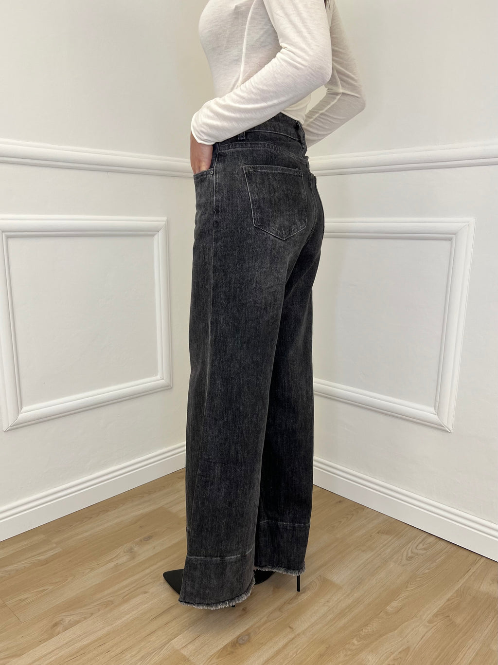 Jeans Palazzo Sfrangiato H03 Grigio