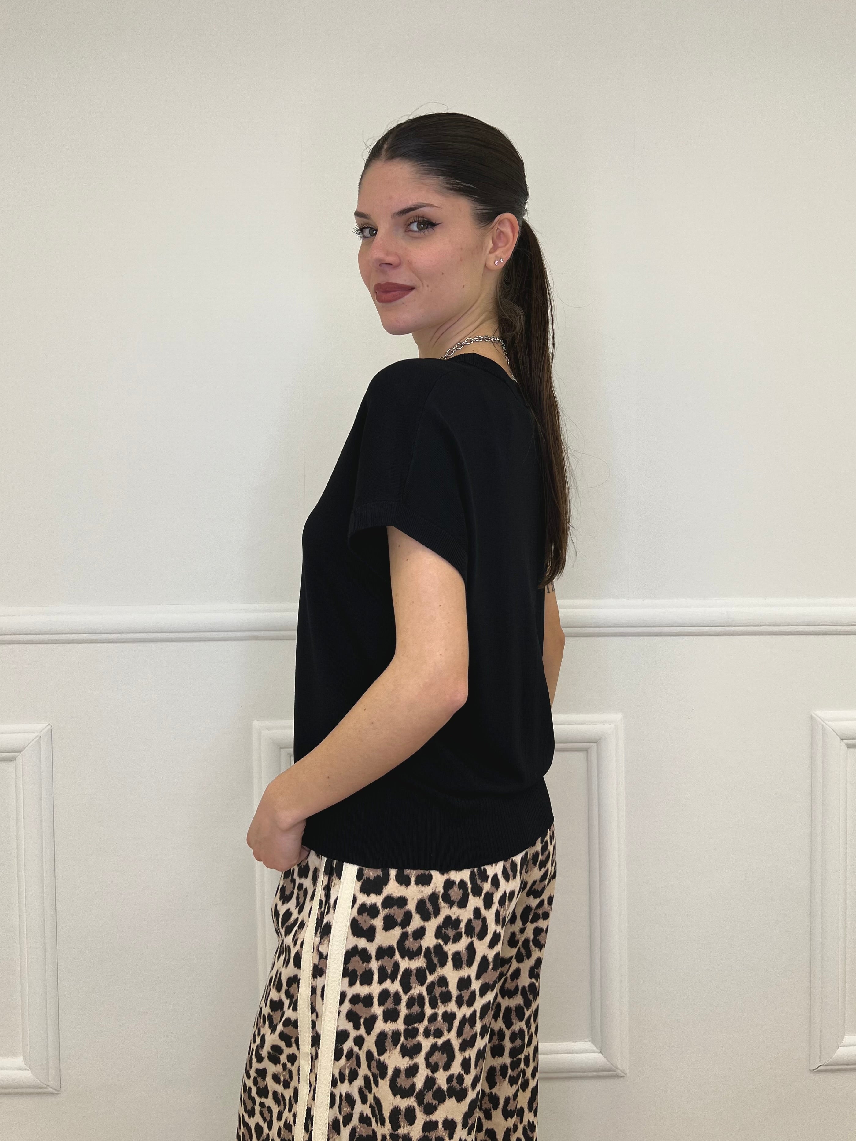 Maglia in Viscosa Scollo V 6269