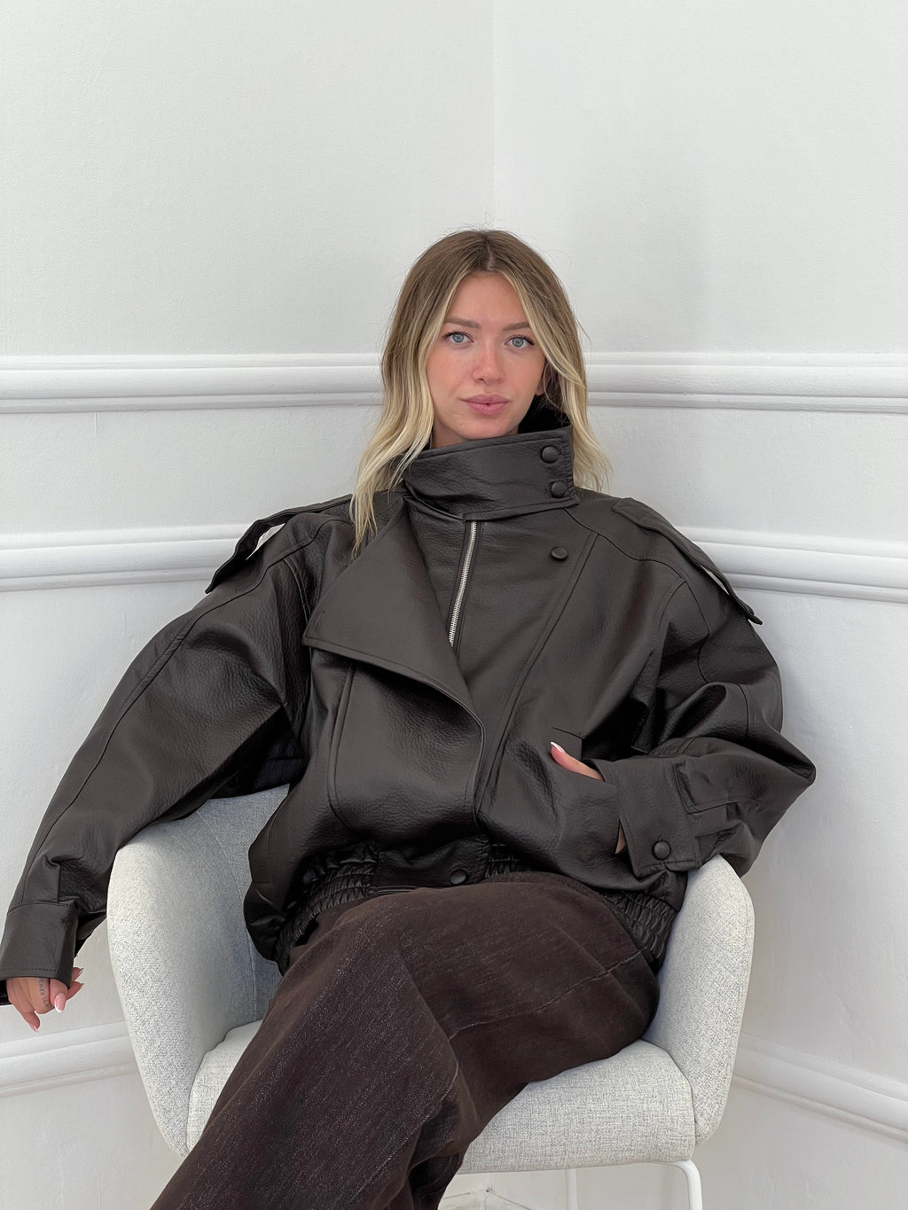 Bomber Ecopelle Martellata F01 Marrone