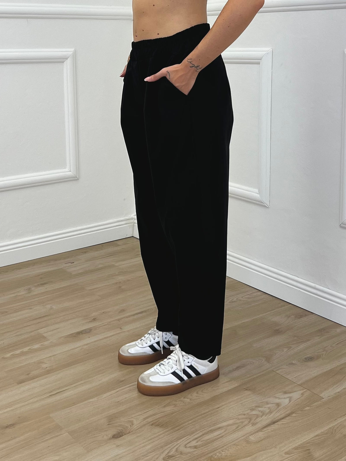 Pantalone Carrot Punto Milano 3006 Nero