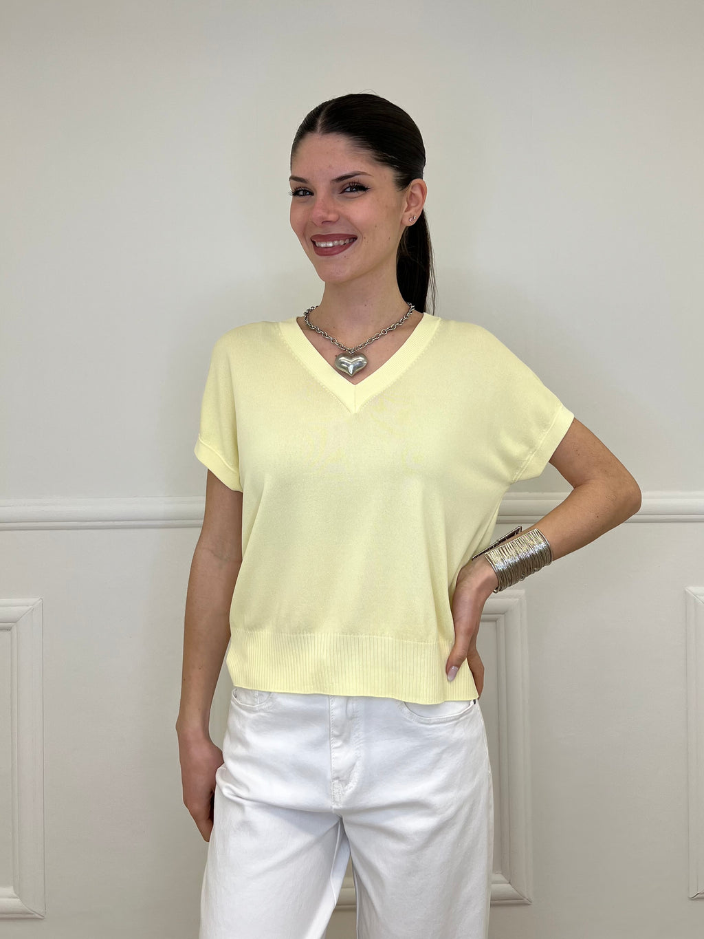 Maglia in Viscosa Scollo V 6269