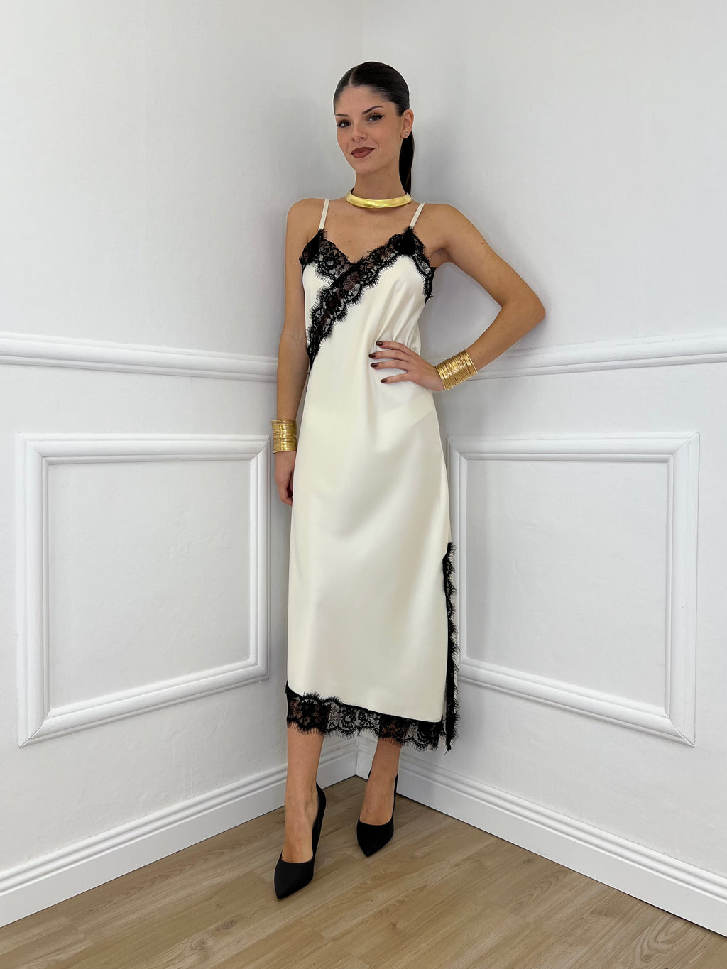 Abito Asimmetrico Pizzo 19690 Panna