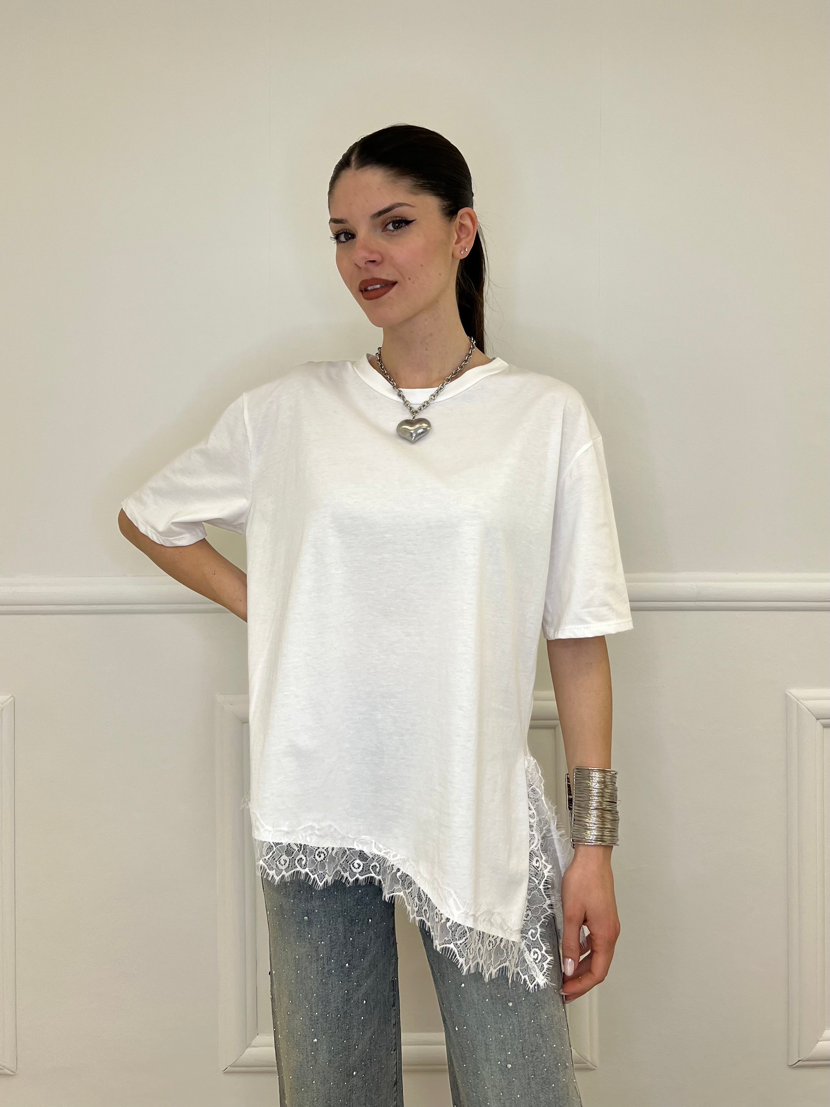 T-shirt Asimmetrica Con Pizzo 2824 Bianco