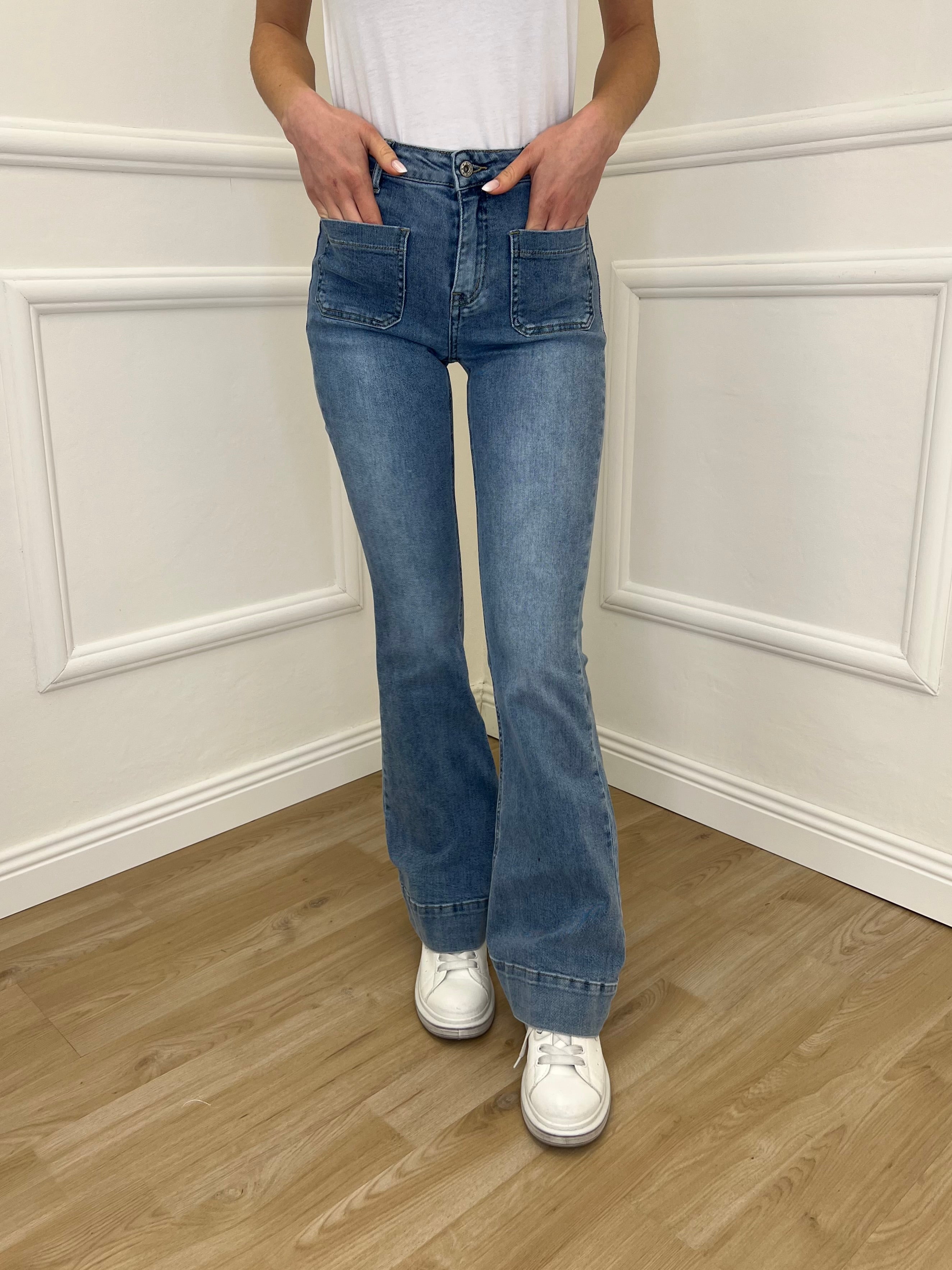 Jeans Flare Tasche Frontali 2305