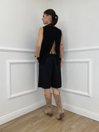 Maglia Smanicata Spilla Fiore 9688 Nero