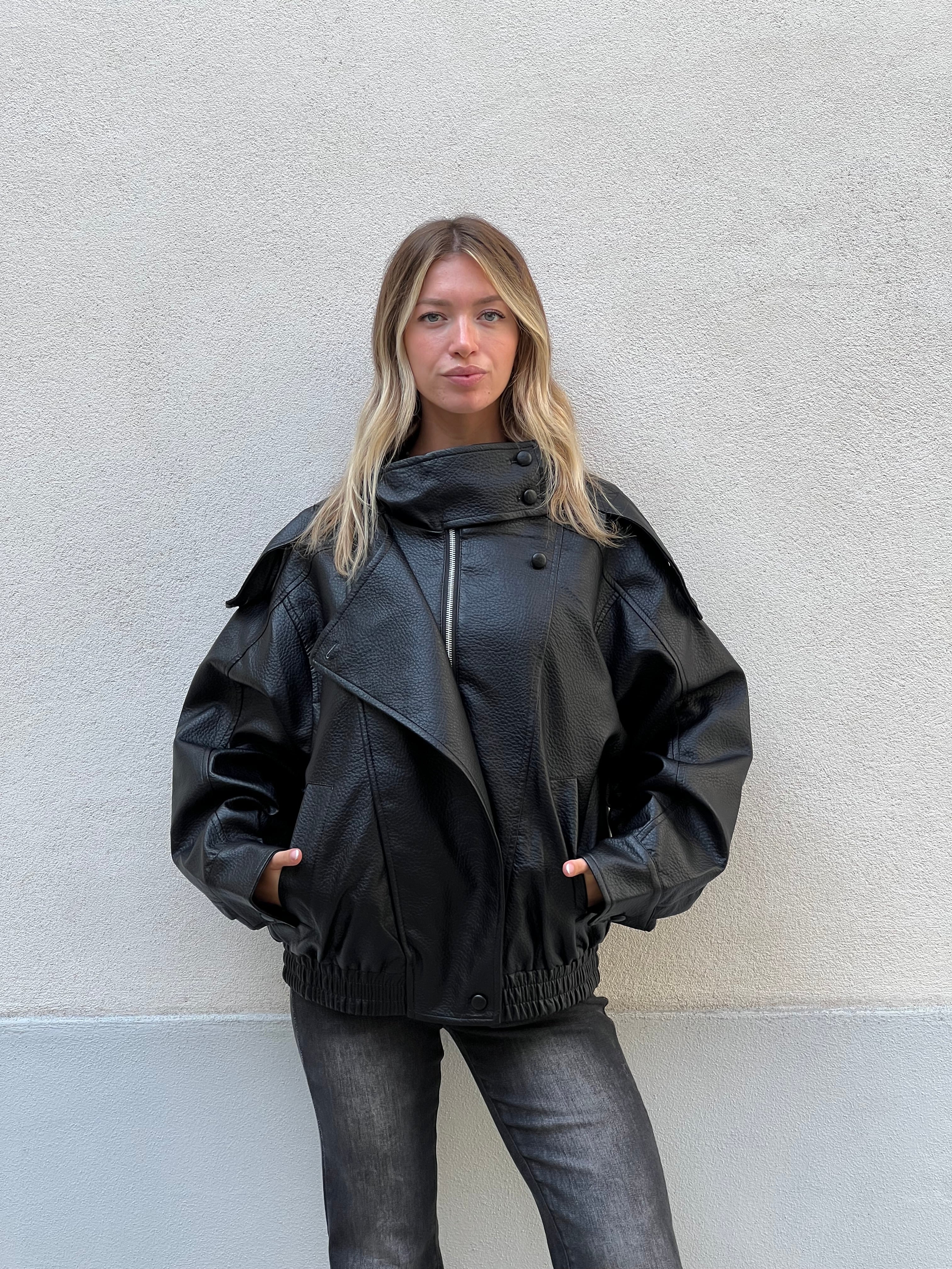 Bomber Ecopelle Martellata F01 Nero