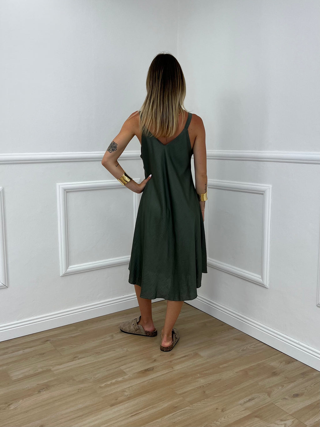 Vestito Corto In Crepe 11181 Verde