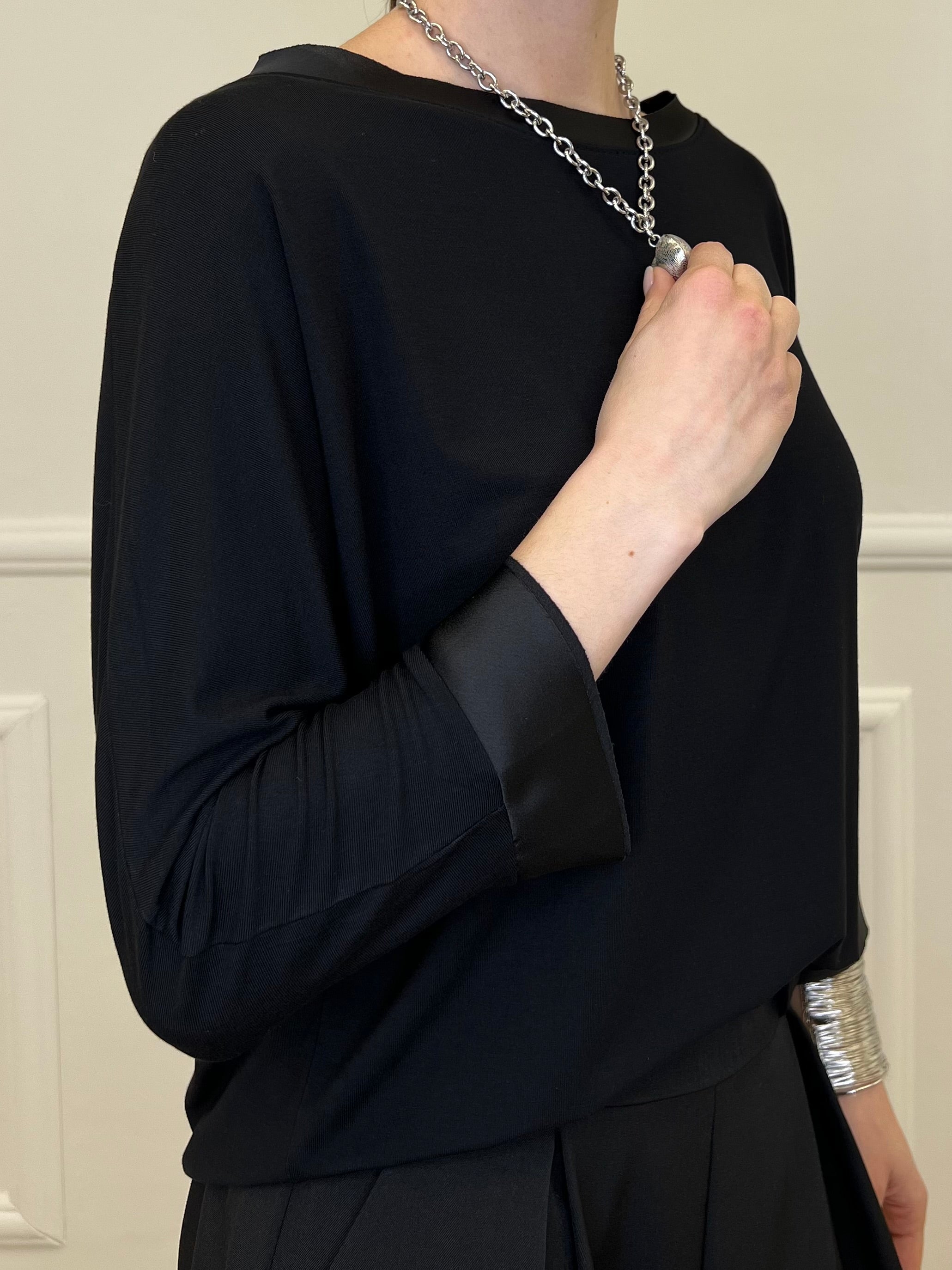 Maglia Barchetta Con Profili in Satin 43002