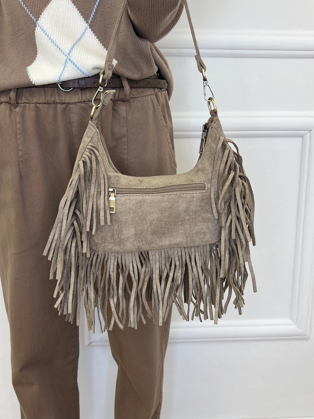 Borsa Hobo con Borchie e Frange 90515