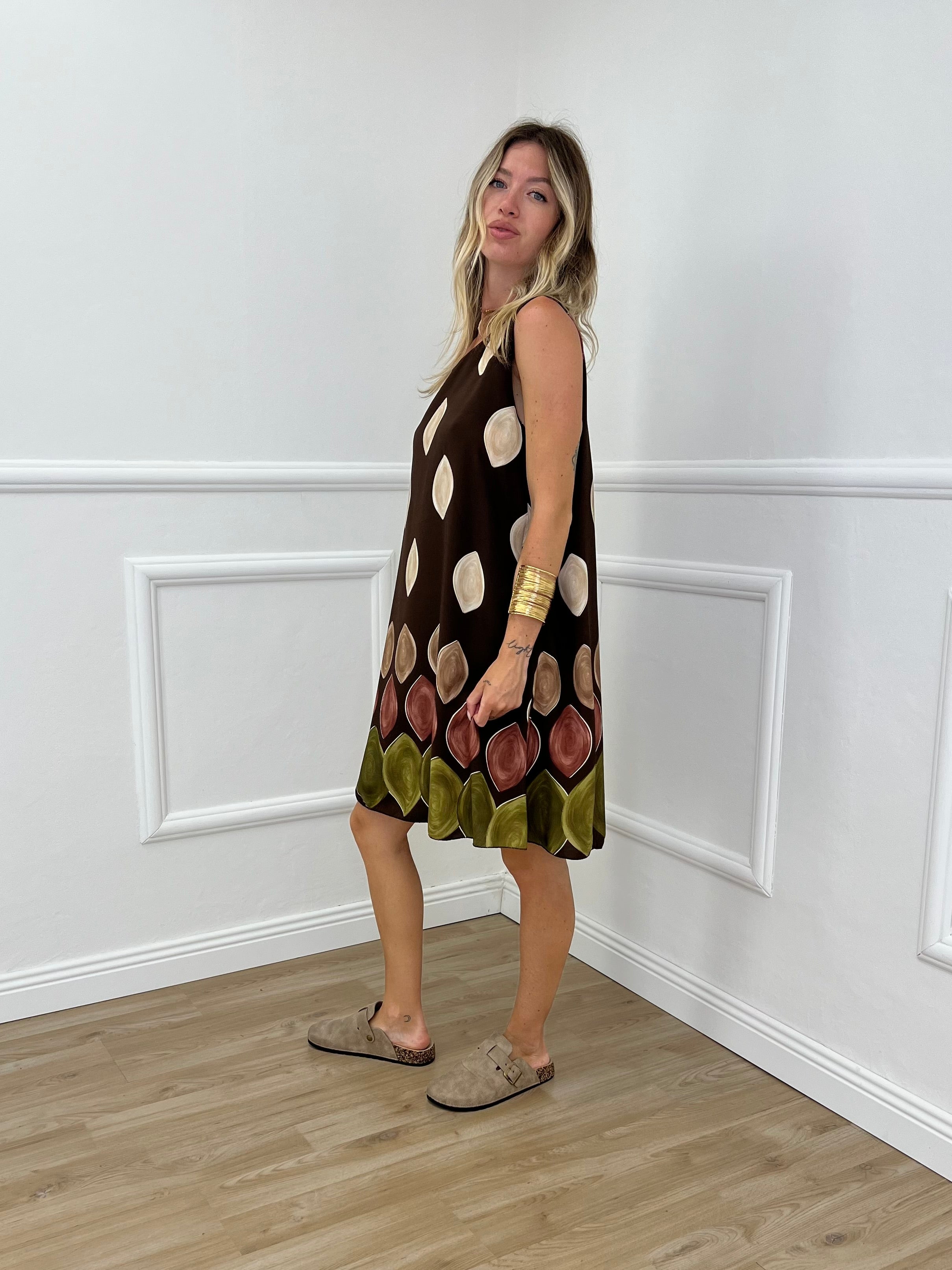 Abito Smanicato Geometrico 26250 Marrone