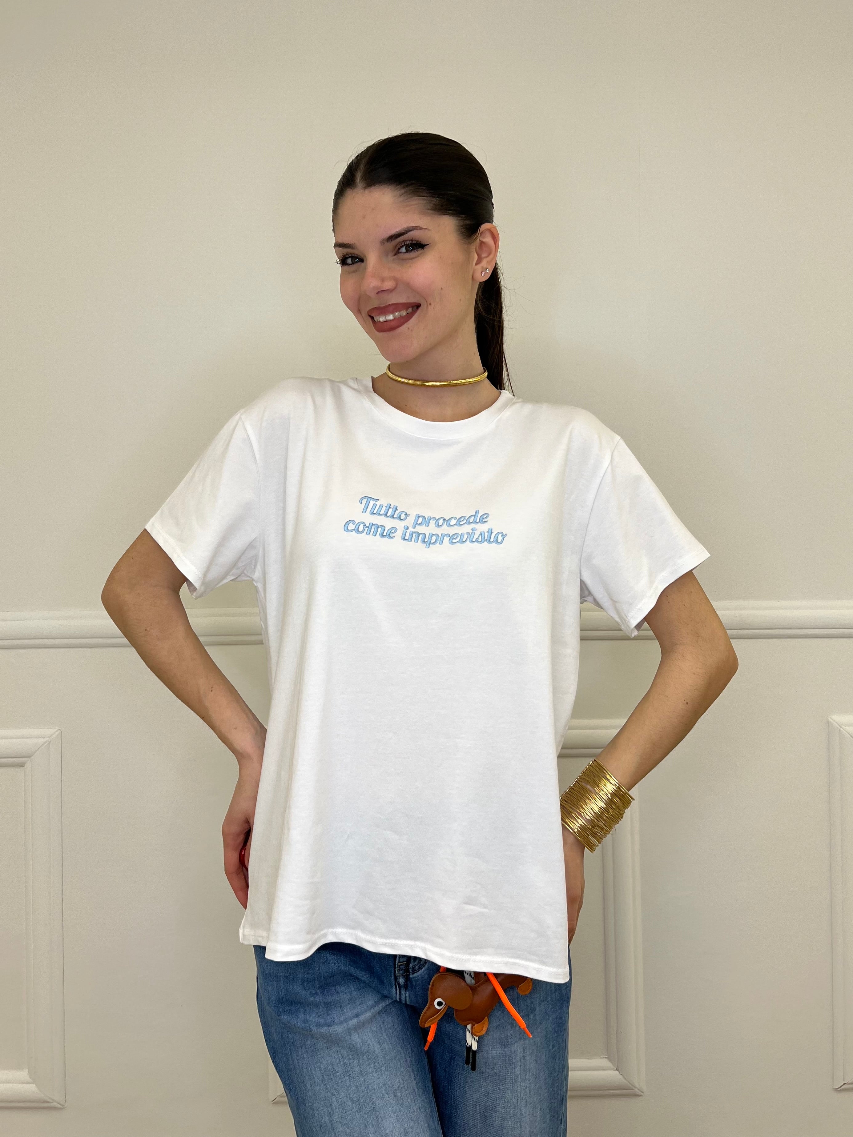 T-shirt Over "Tutto Procede Come Imprevisto"