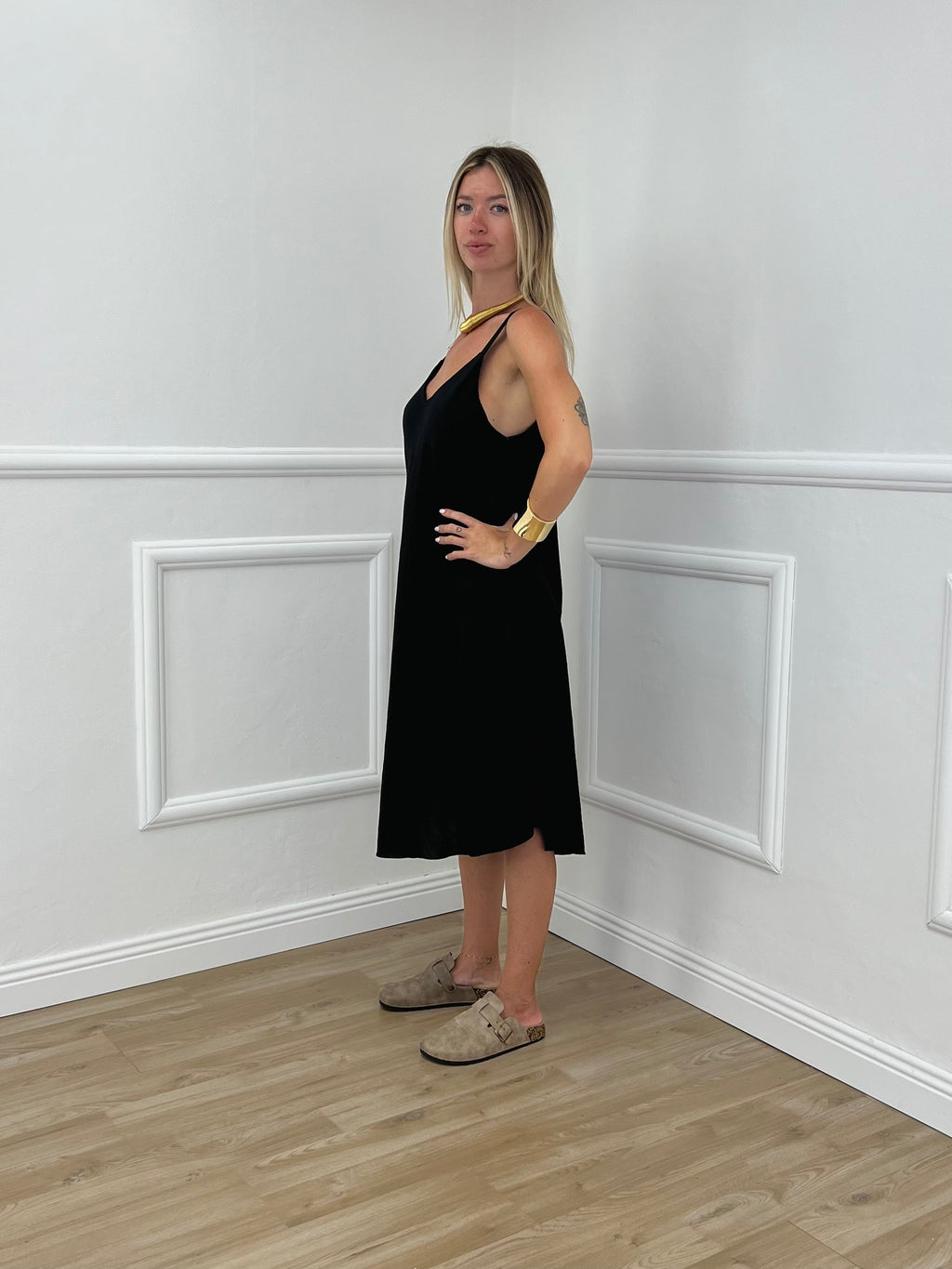 Vestito Corto In Crepe 11181 Nero