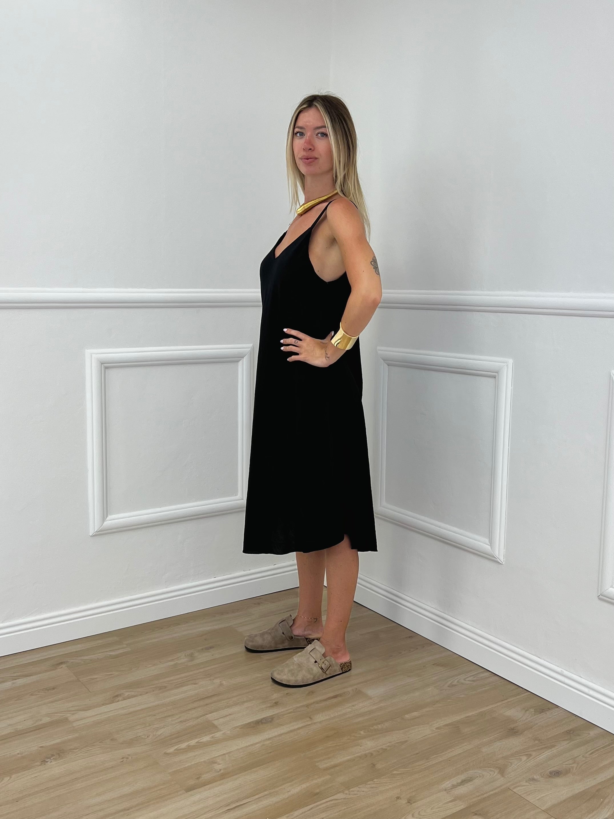 Vestito Corto In Crepe 11181 Nero